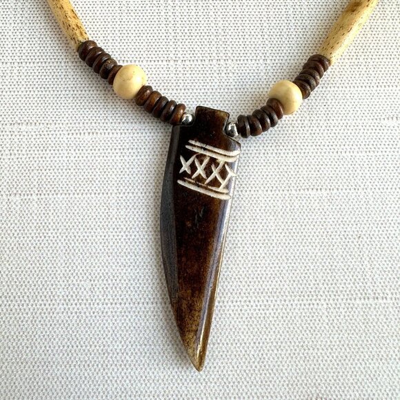 Vintage Bone and Horn Pendant Necklace, Tribal-Inspired Fang Design - Picture 8 of 14